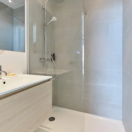 Lecomte - Stunning View Over Sea & 149 *